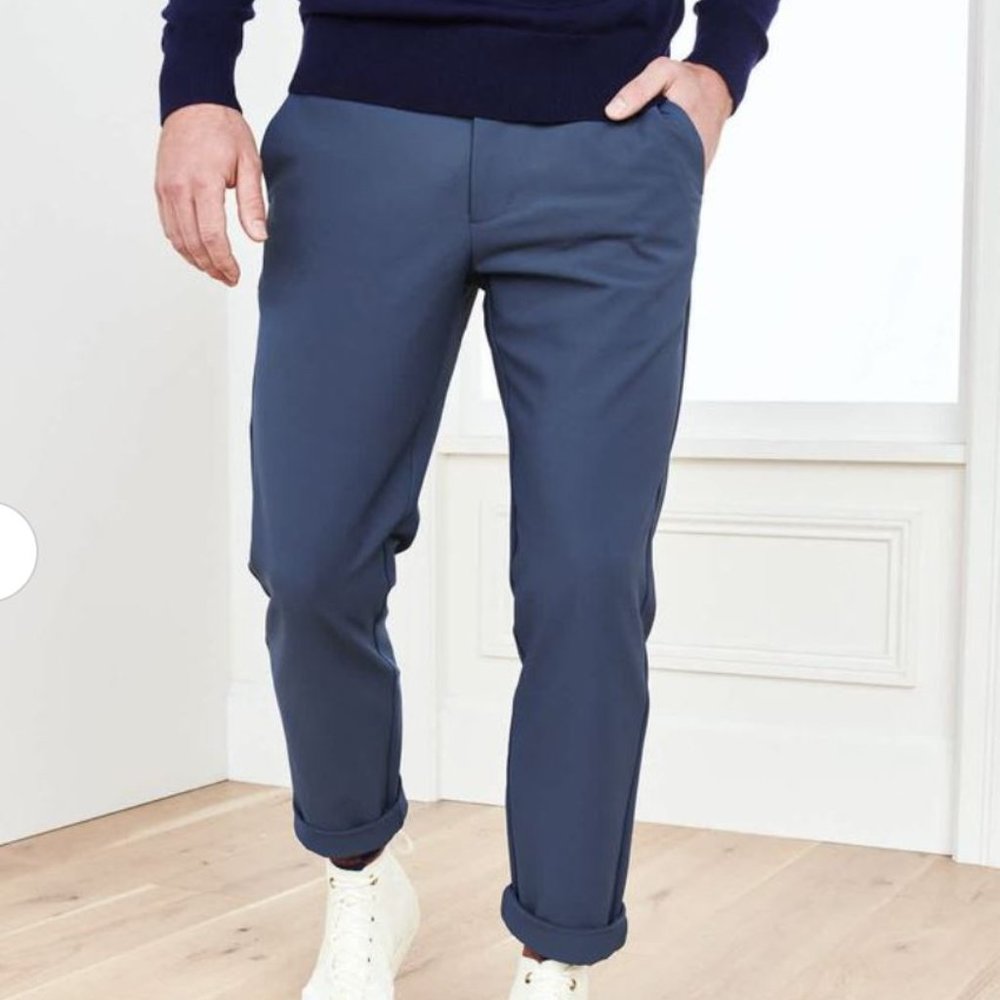 NWT Quince Men's Light Navy Slim Fit Recycled Comfort Tech Chino Pants